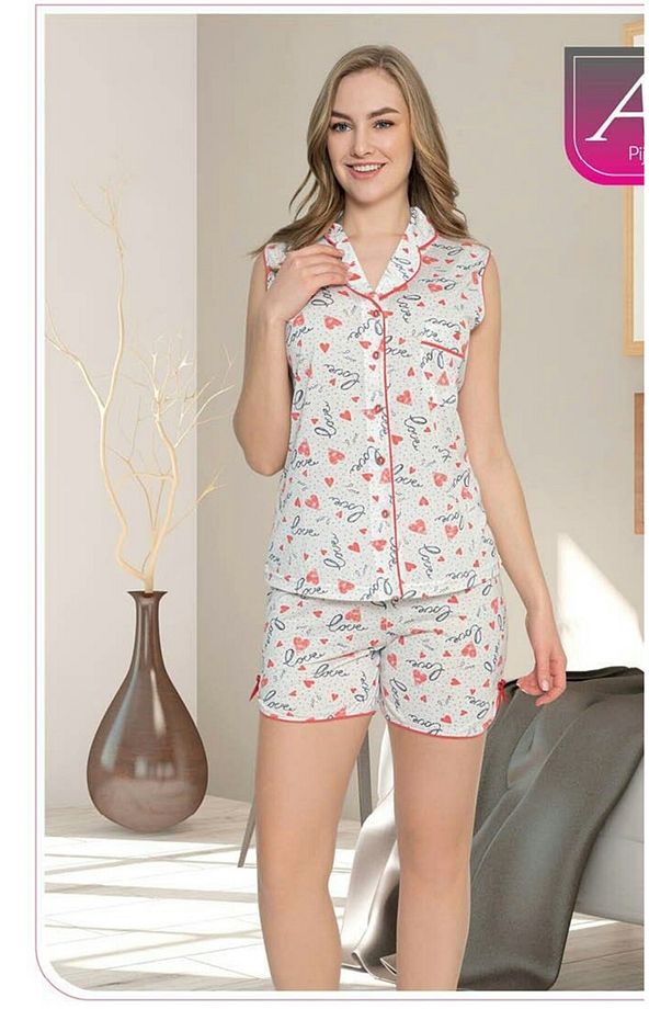 Kadın Kalp Desenli Düğmeli Biye Ve Cep Detaylı Şortlu Pijama Takımı - 1