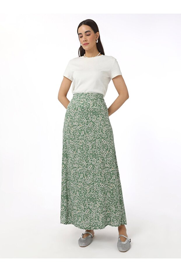 تنورة لزجة منقوشة بالزهور الصغيرة - رفقة - 3