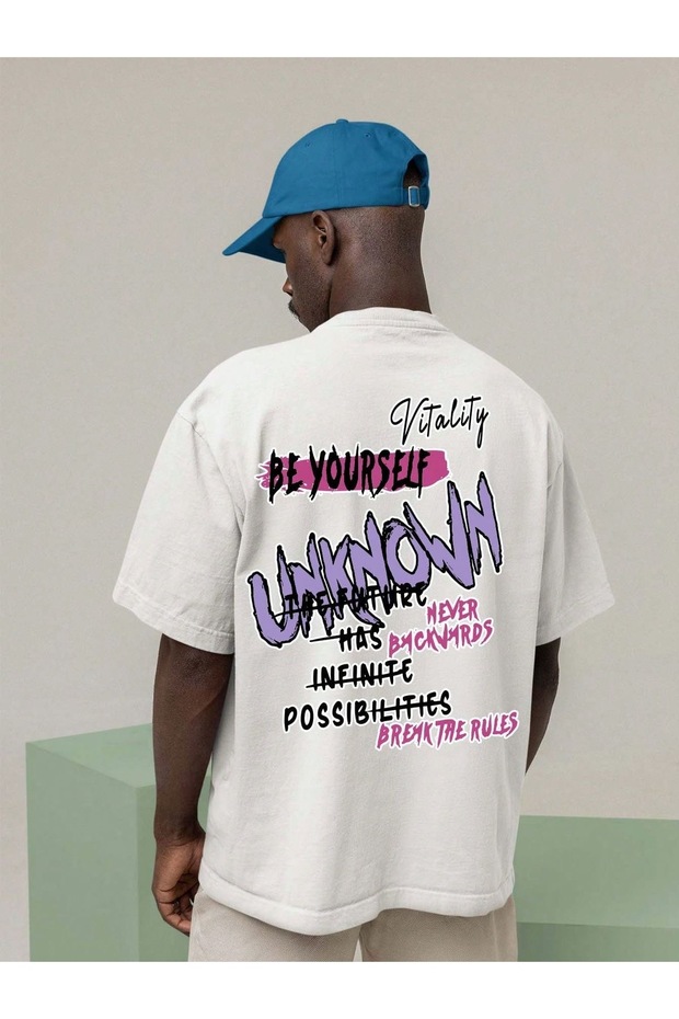 Oversize Cut Short Sleeve Printed T-Shirt