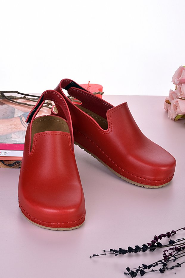1007 Red Colored Step Sandals