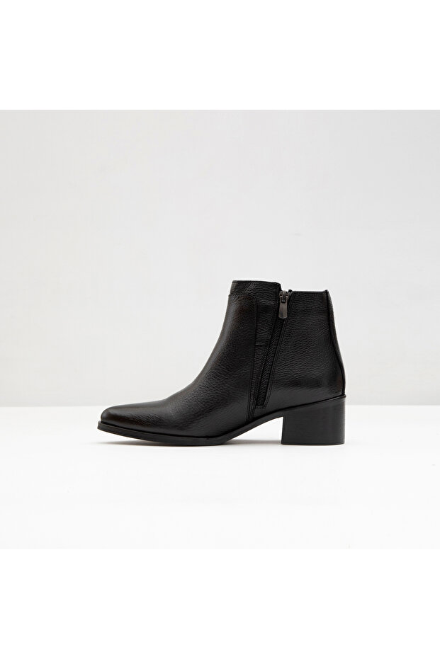 Helena-tr - Siyah Kadın Bot - 3