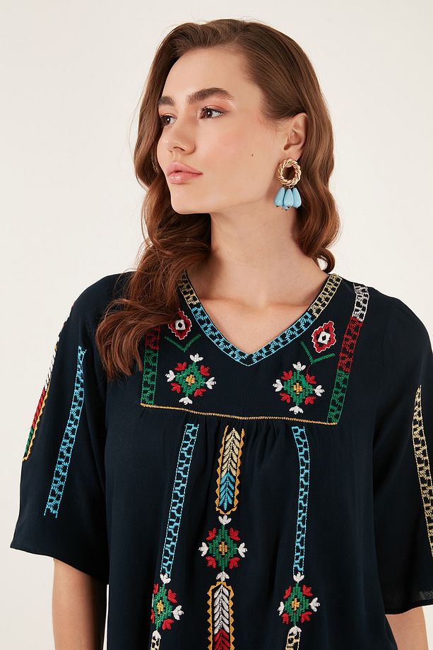 Pamuklu Regular Fit Nakış Işlemeli Bluz Bluz 611bz0247 - 5