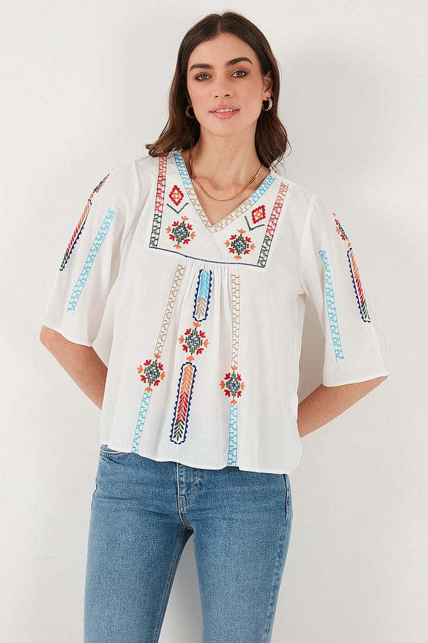 Pamuklu Regular Fit Nakış Işlemeli Bluz Bluz 611bz0247 - 7