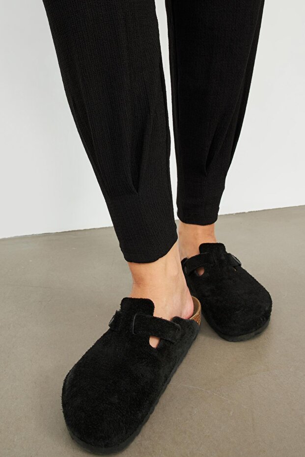 Siyah Paçası Pileli Örme Pantolon - 6