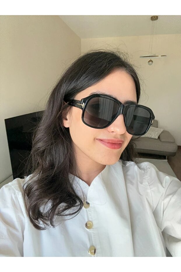 نظارات شمسية Zyra Original Model بإطار أسود وزجاج أسود