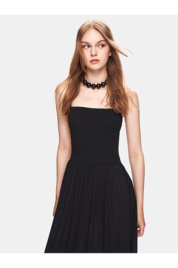Basic Black Dress - 2