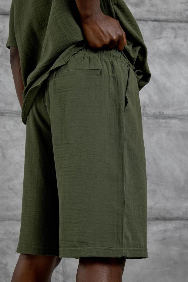 شورت موسلين أساسي باللون الأخضر - 6