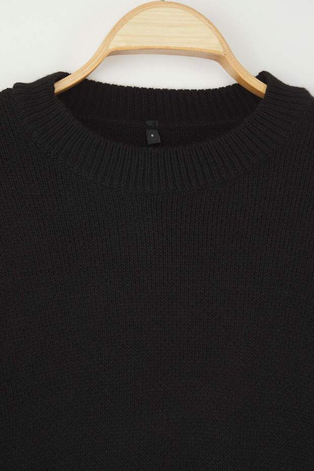 Siyah Oversize/Geniş Kalıp Kol İşlemeli Triko Kazak TWOAW26KZ00037 - 7