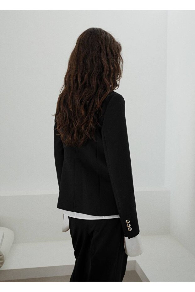 Mücevher düğmeli şerit yakalı ceket - 4