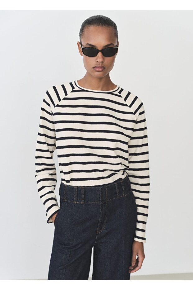 Striped Round Neck Sweatshirt