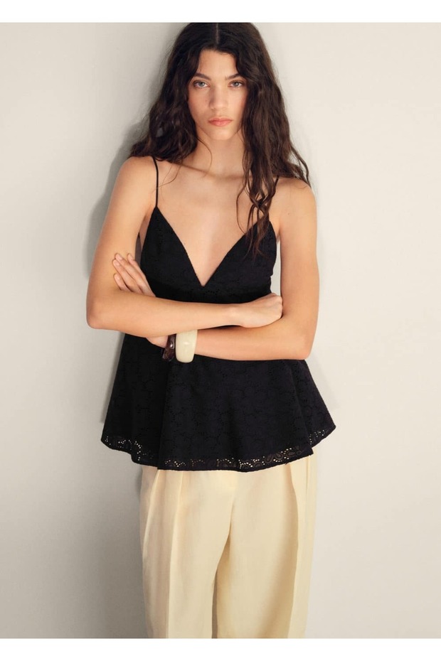 İşlemeli V yaka bluz - 6