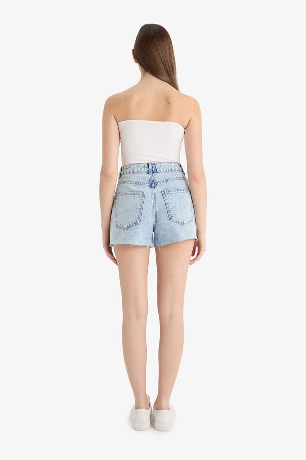 Mom Fit Yüksek Bel Paça Ucu Kesik Jean Şort E0527AX25SM - 7