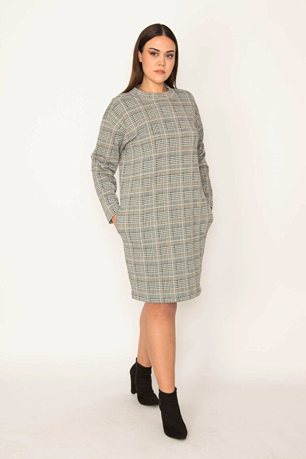 Women's Plus Size Gray Plaid Print Crew Neck Side Pocket Dress 65n30783