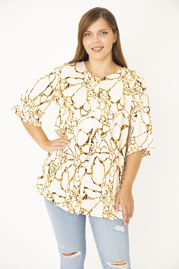 Women's Large Size Beige Woven Viscose Fabric Front Buttoned Short Sleeve Shirt 65N36954