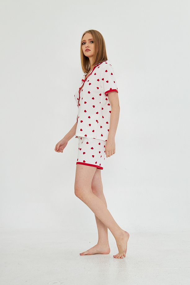 Kadın Kısa Kollu Önü Düğmeli Kalp Desenli Şortlu Pijama Takımı - 4