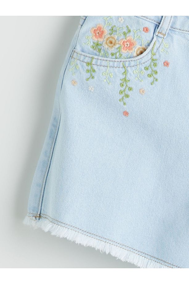 LCW Kids Çiçek Nakışlı Kız Çocuk Jean Şort - 2