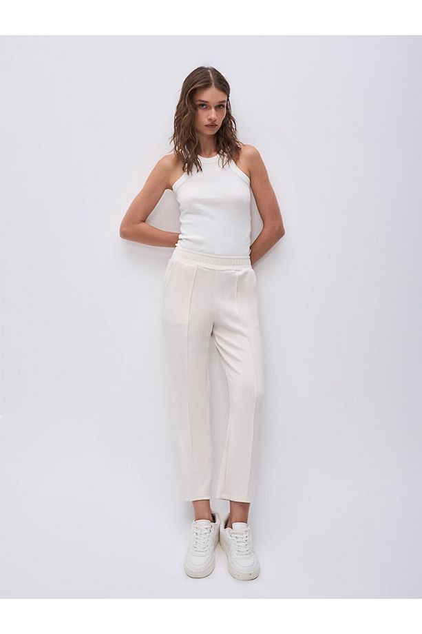 Bej Eşofman - 1