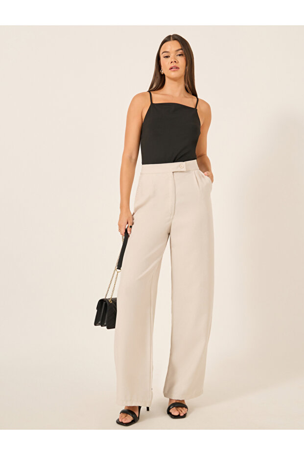 بلوزة كامي سادة بحمالات - 2