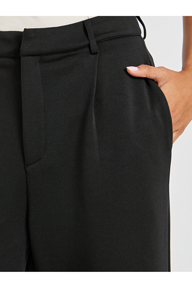 بنطلون محبوك واسع الساق مطوي - 2