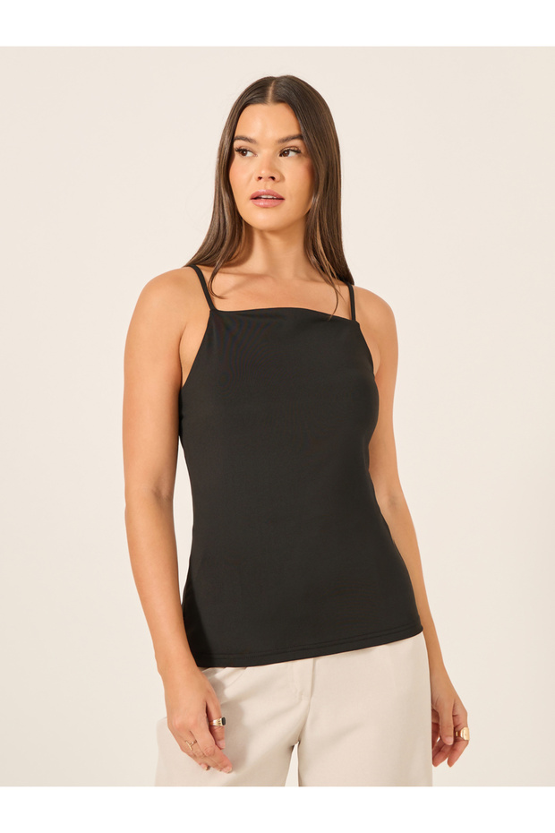 بلوزة كامي سادة بحمالات - 3