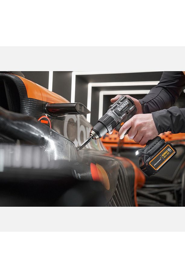 DCK200MP2T-QW X Mclaren 18V XR 5.0 Ah. 2'li Dewalt Şarjlı Vidalama Akülü Somun Sıkma Özel Seri - 7