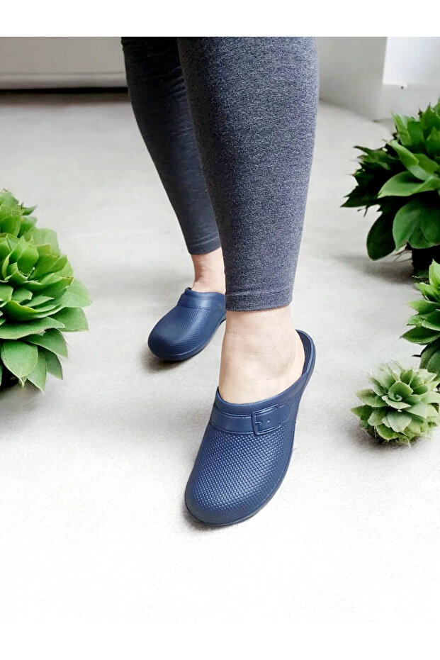 Eva Closed Toe Comfortable Sole Sabo Slippers - 1