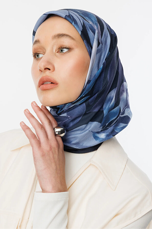 Navy Blue Lorya Pattern Cotton Scarf