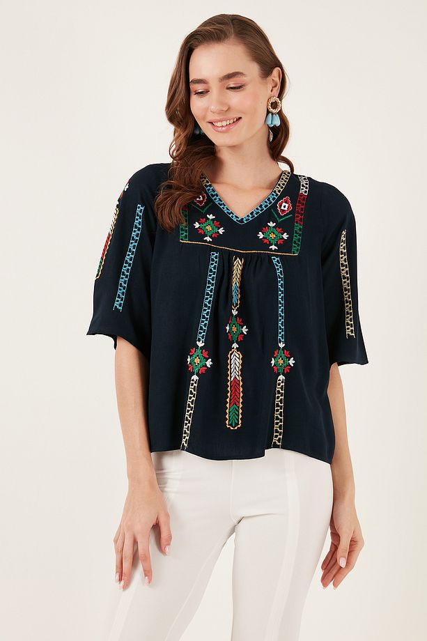 Pamuklu Regular Fit Nakış Işlemeli Bluz Bluz 611bz0247 - 4