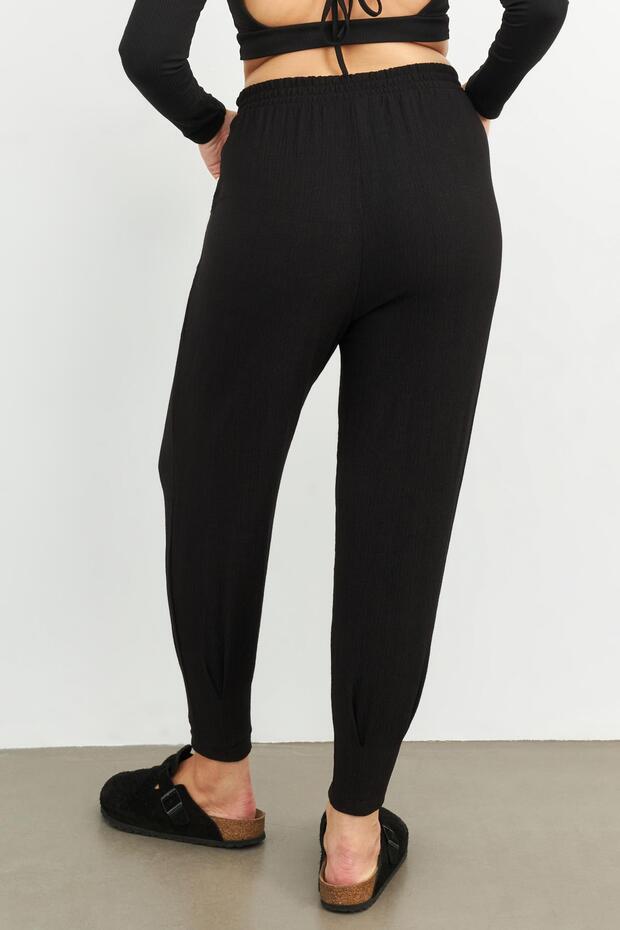 Siyah Paçası Pileli Örme Pantolon - 5