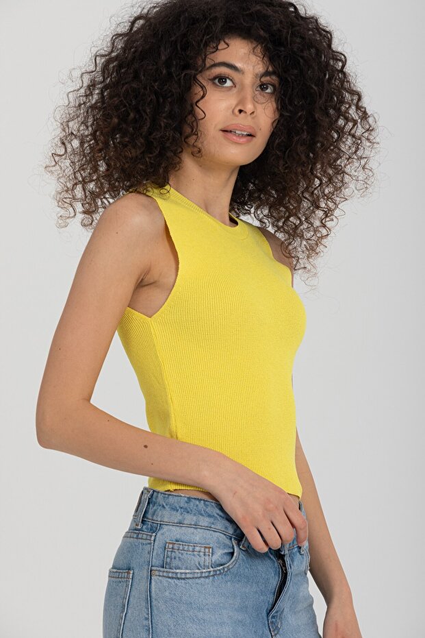 Basic Sarı Kolsuz Crop Kadın Triko - 7
