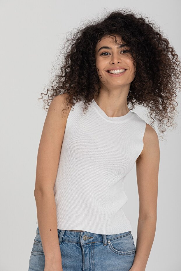 Basic Beyaz Kolsuz Crop Kadın Triko - 2