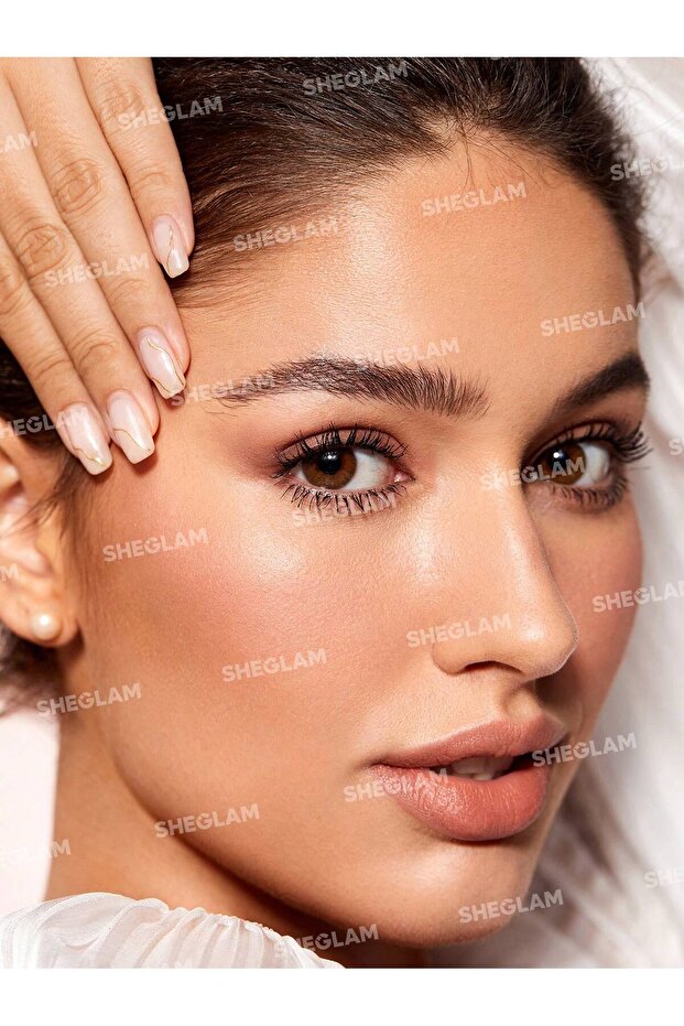 ماسكارا بتأثير فلتر الغمزة لتكثيف الرموش - 7