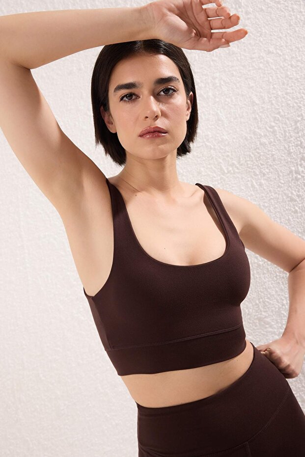 Kahverengi Fırçalı Soft Kumaş Destekli/Şekillendirici Kalın Askılı Örme Spor Sütyeni THMSS24SS00008 - 2