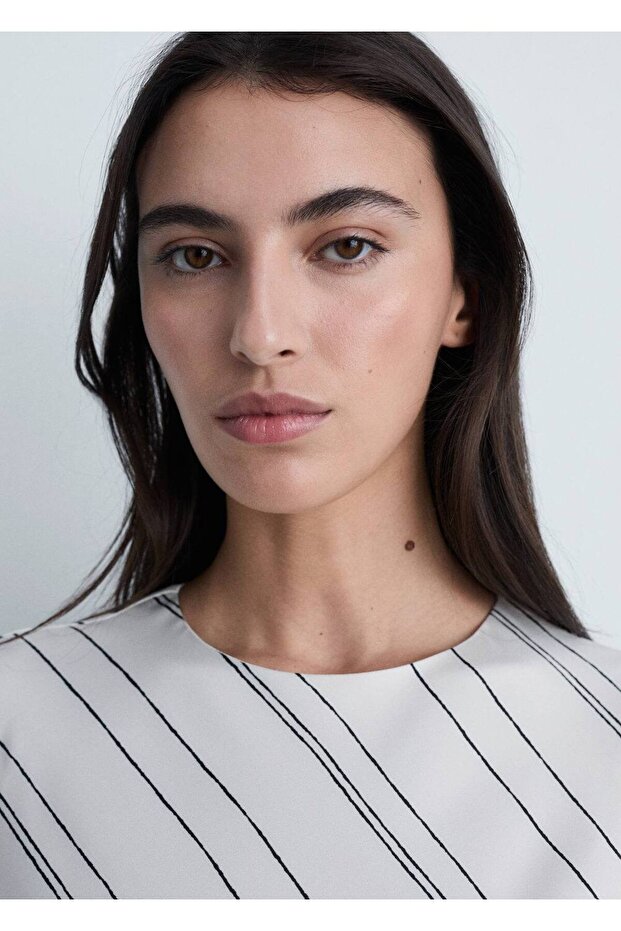 Gestreiftes Satinkleid - 1