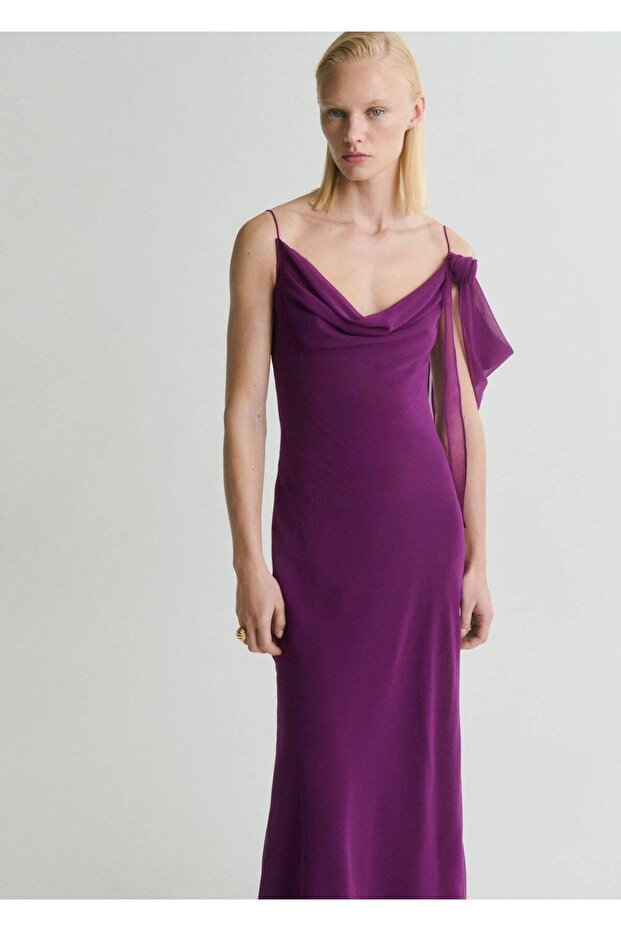 Çiçek Detaylı Dökümlü Elbise - 1