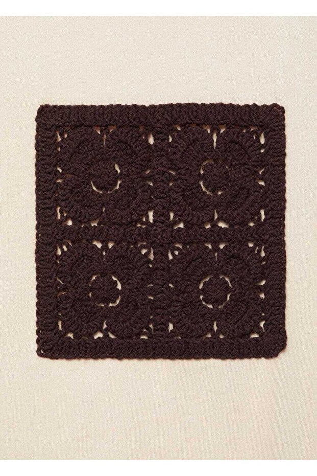 Tığ işi nakışlı tişört - 7