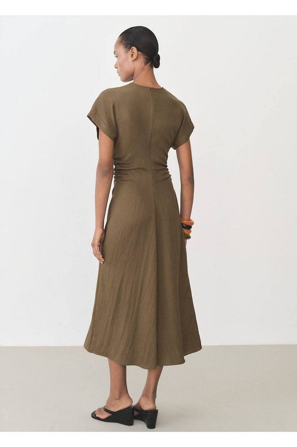 Drape detaylara sahip lyocell karışımlı elbise - 4