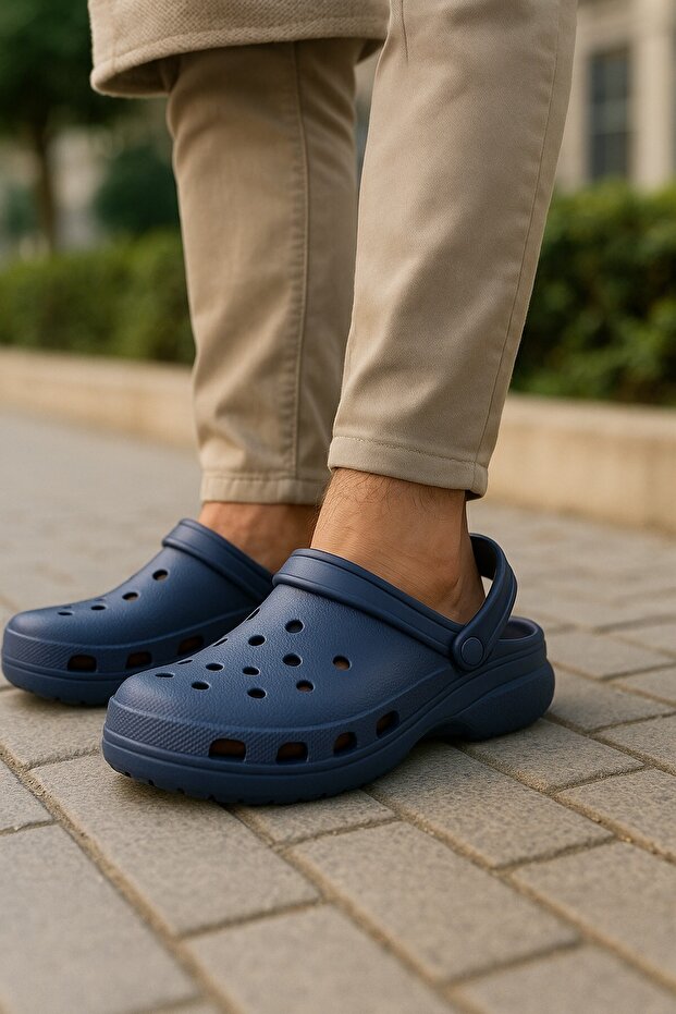 نعال يومية مريحة لتقويم العظام باللون الأزرق الداكن