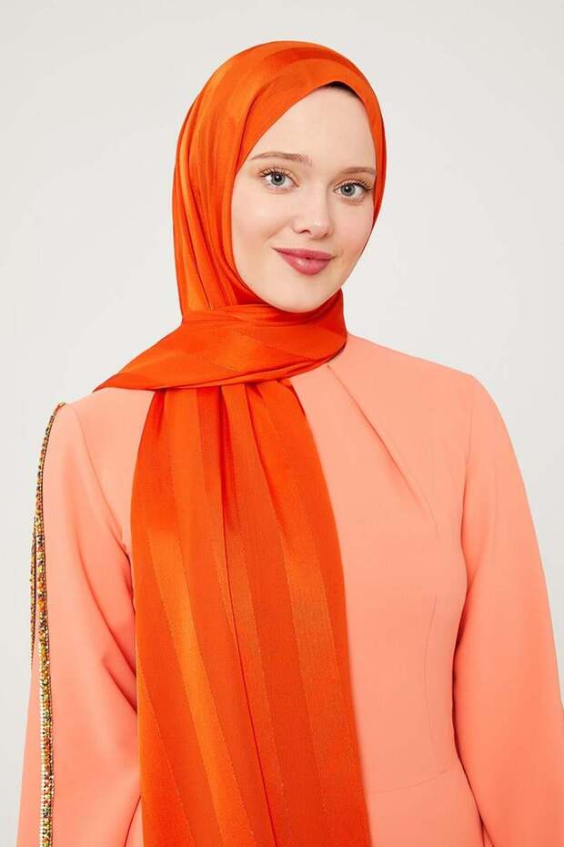 شال طوكيو مع شريط برتقالي لامع