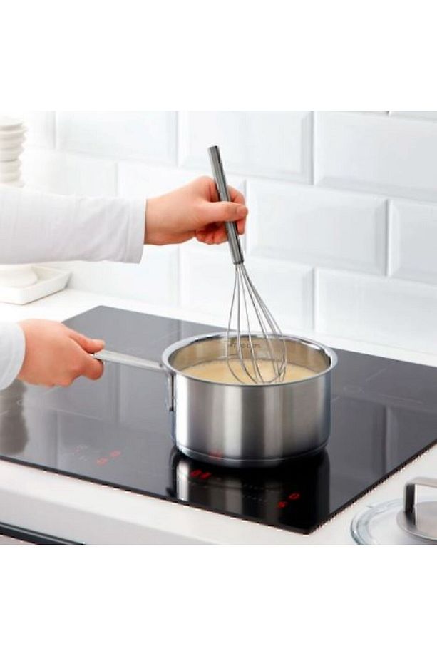 5 Parça 4'lü Mutfak Set; Koncıs Sarımsak Ezici Idealısk Rende Idealısk 2li Çırpıcı Idealısk Un Eleği - 5