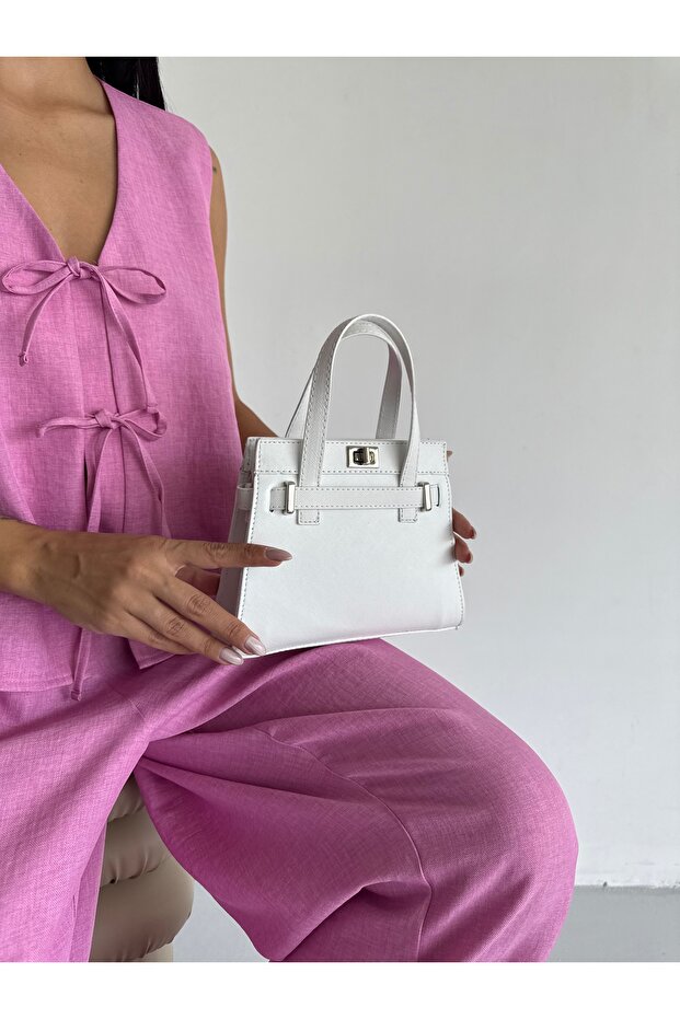 Women's Zippered Cross Strap Shoulder Bag Grok