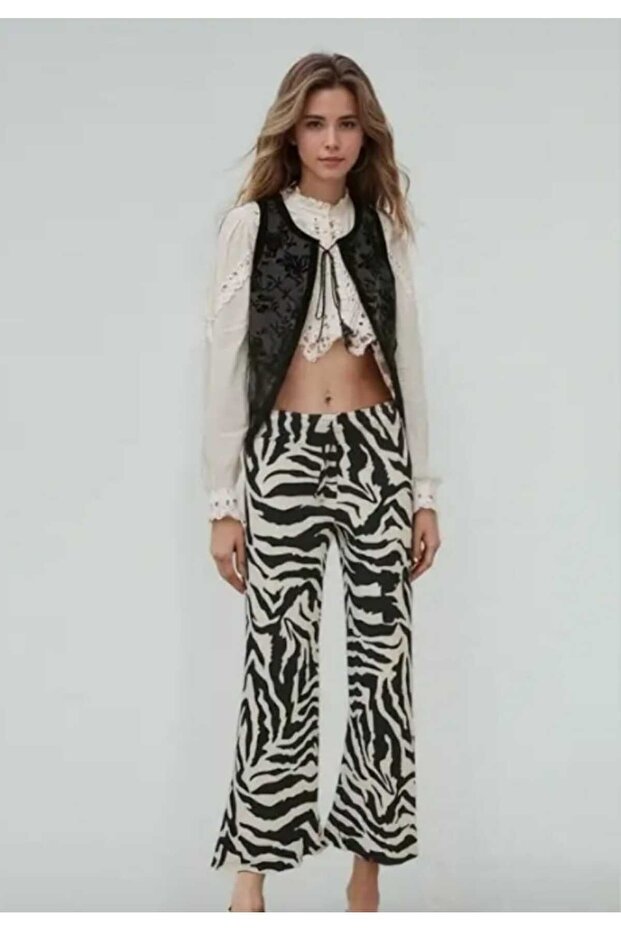 Women's Zebra Patterned Wide Leg Elastic Waist Decorative Lace Wrapped Fabric Black and White Trousers