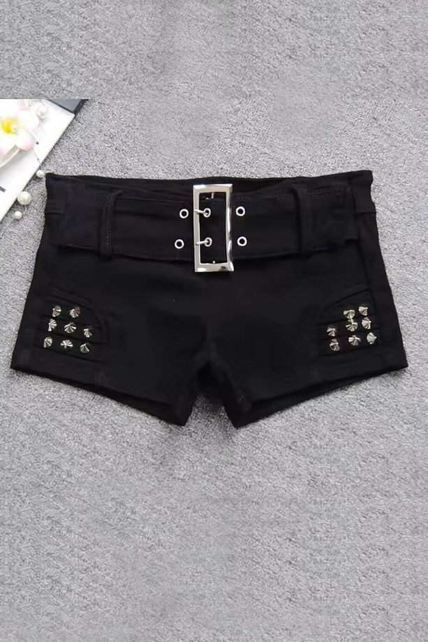 Kemer Ve Piramit Detaylı Mini Punk Şort - 3