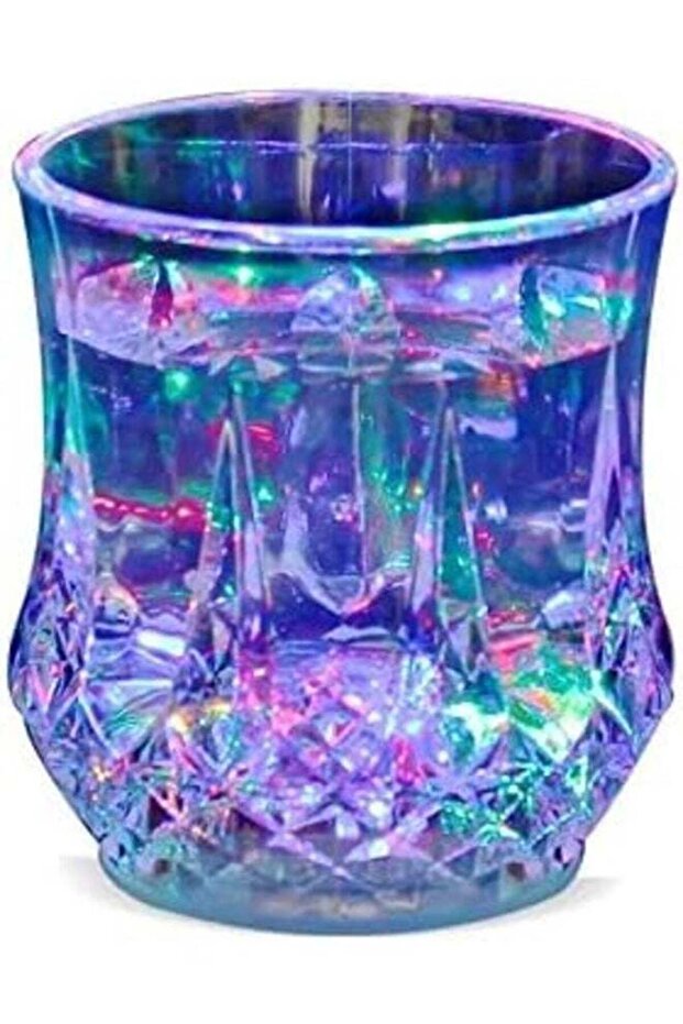 كوب ملون إبداعي بإضاءة LED على شكل أناناس بألوان قوس قزح