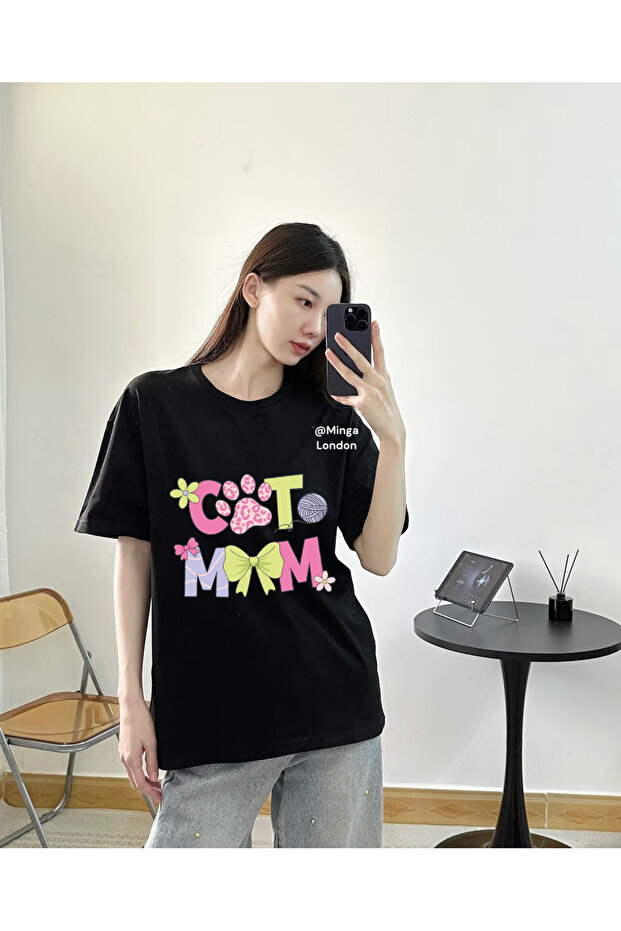 Black Cat Mom Written Front Printed Oversize Tshirt -Minga London