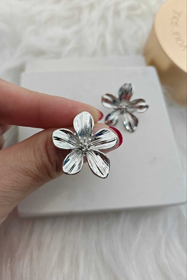 5 Petals Flower Silver Color Earrings