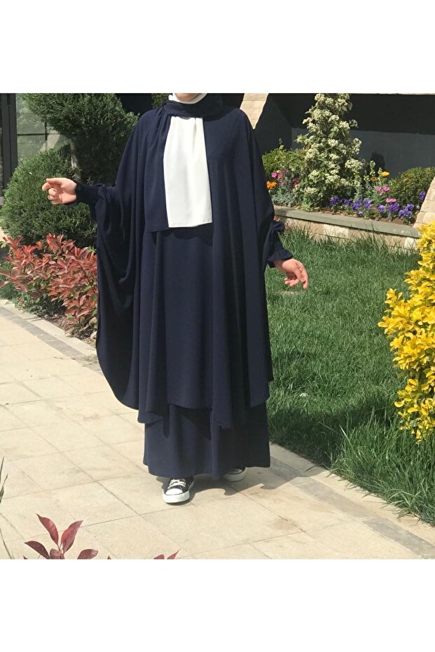 مجموعة باللون الأزرق الداكن - 5