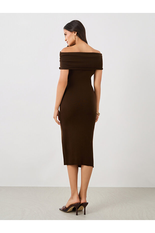 فستان ميدي ضيق مكشوف الكتفين - 5