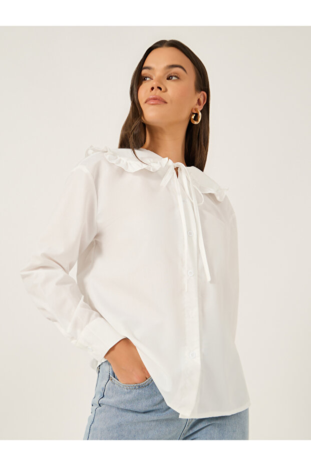 Solid Peter Pan Collar Button Front Blouse with Tie Detail - 1