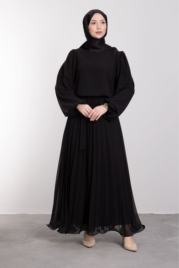 Şifon Minimalist Piliseli Tesettür Elbise Siyah - 1